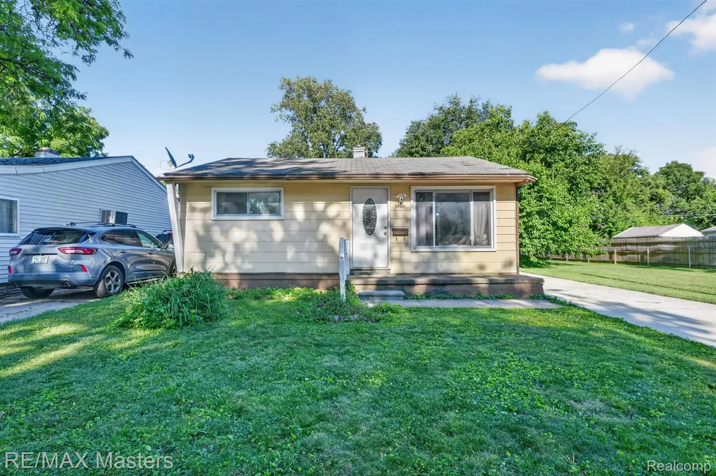 5901 Ziegler Street Taylor City MI 48180