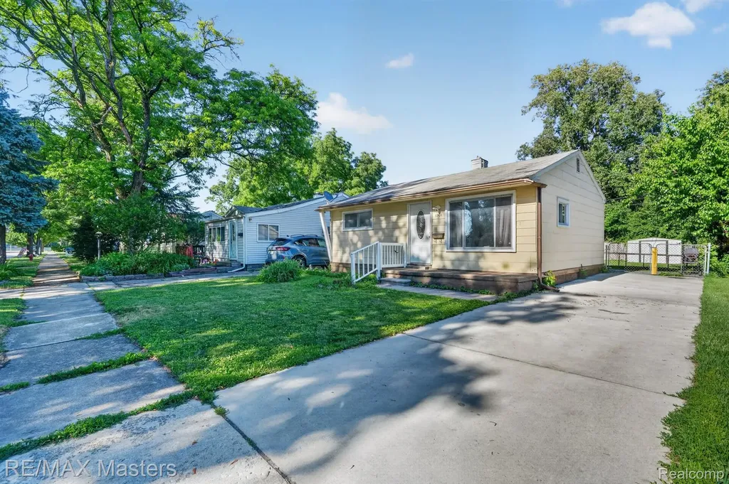 5901 Ziegler Street Taylor City MI 48180
