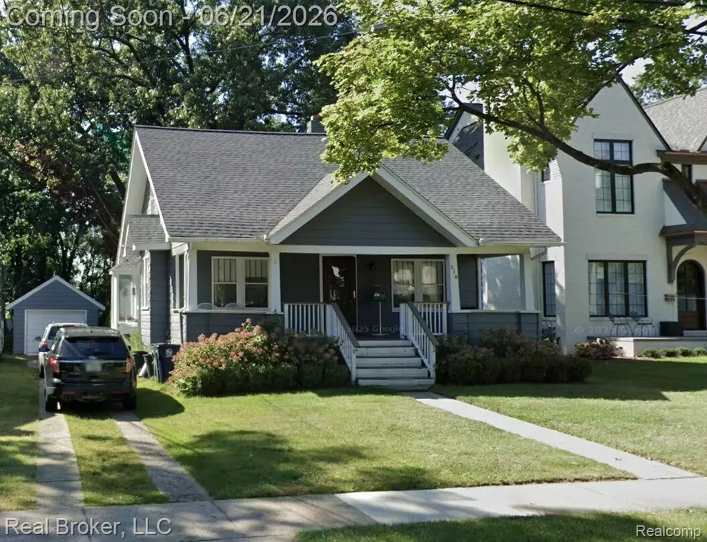 318 E University Avenue Royal Oak City MI 48067