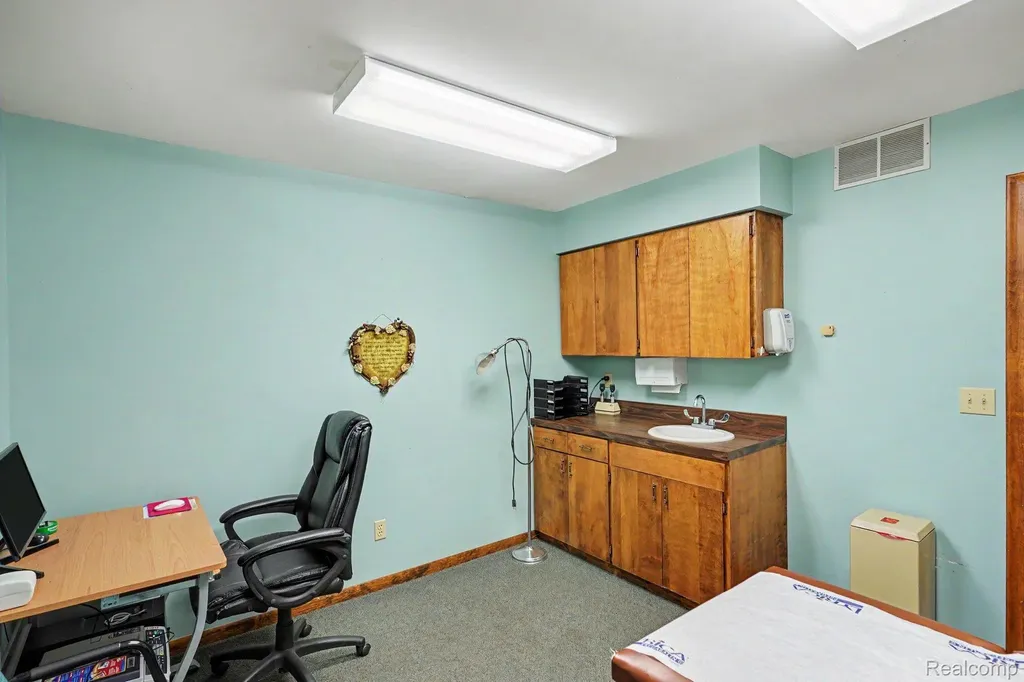 1500 N Main Street Lapeer City MI 48446