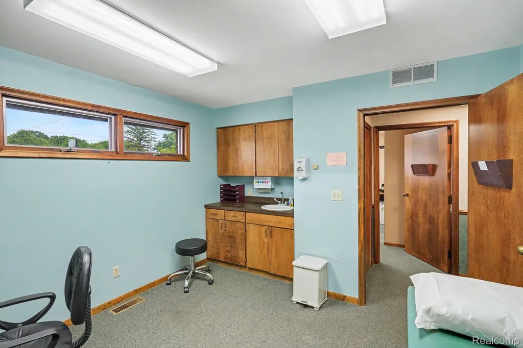 1500 N Main Street Lapeer City MI 48446