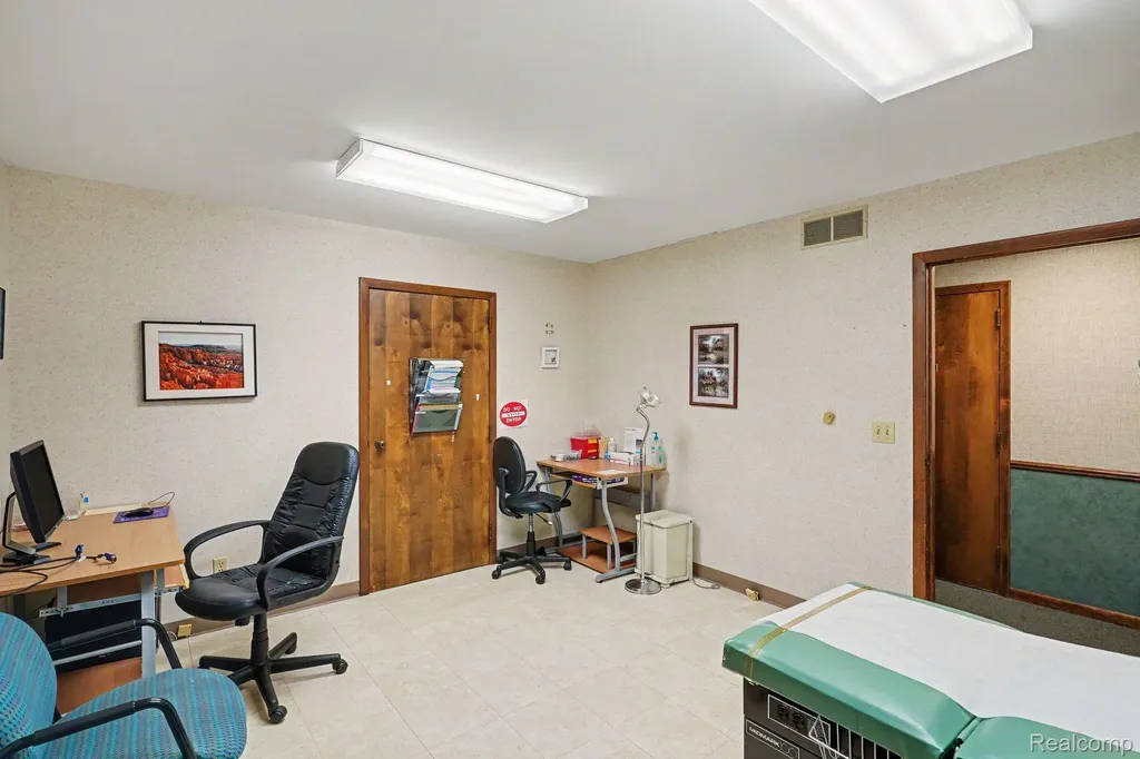 1500 N Main Street Lapeer City MI 48446