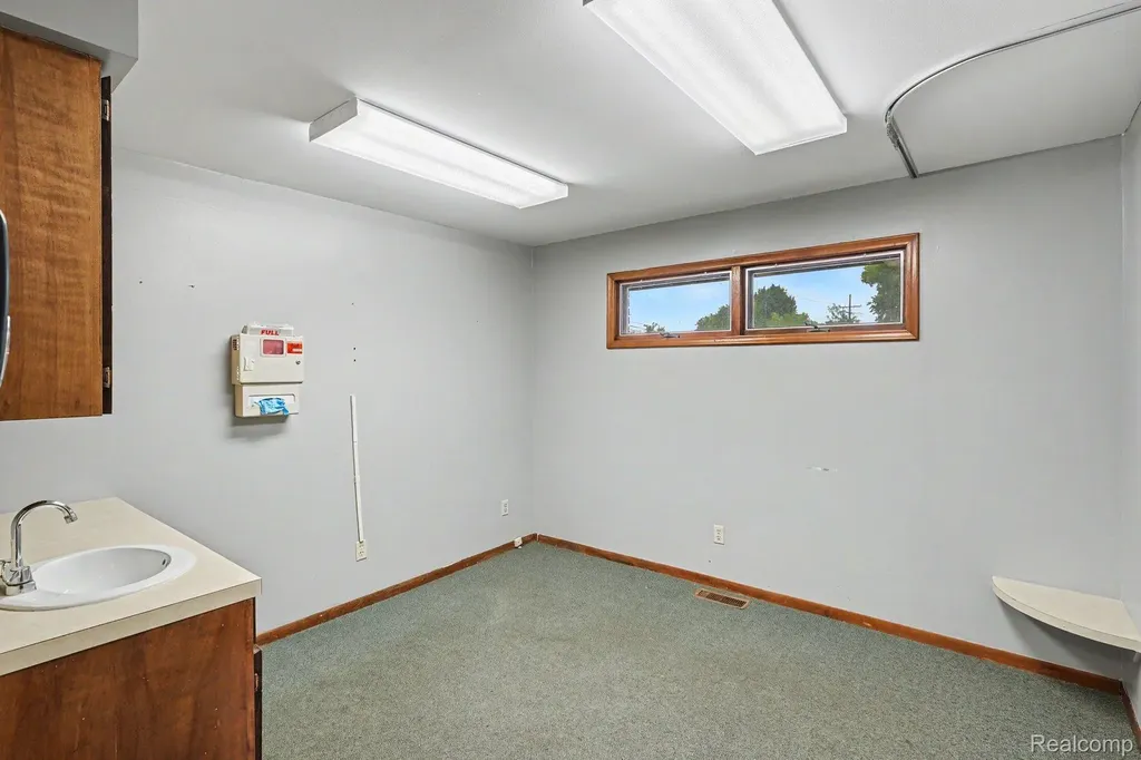1500 N Main Street Lapeer City MI 48446
