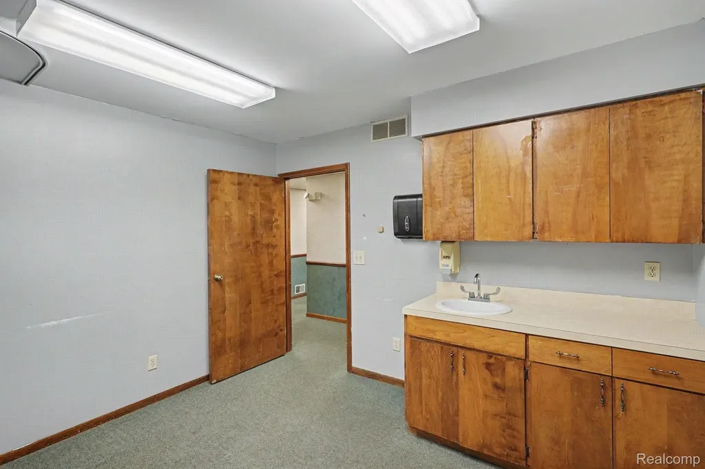 1500 N Main Street Lapeer City MI 48446