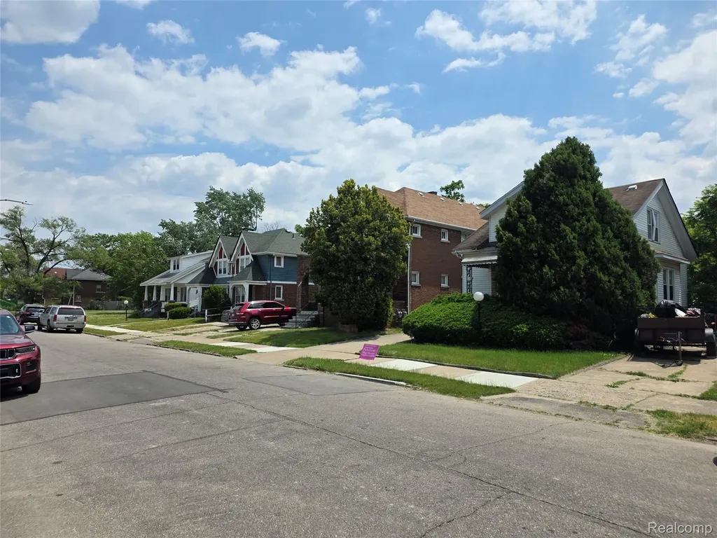 2317 La Belle Street Detroit City MI 48238