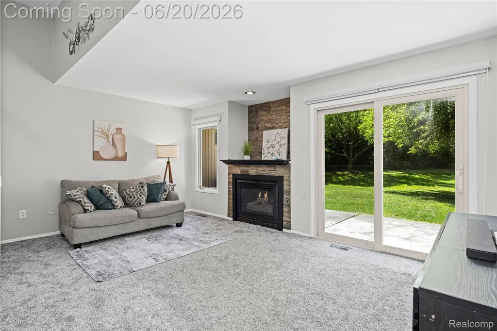 39455 Country Lane Novi City MI 48375