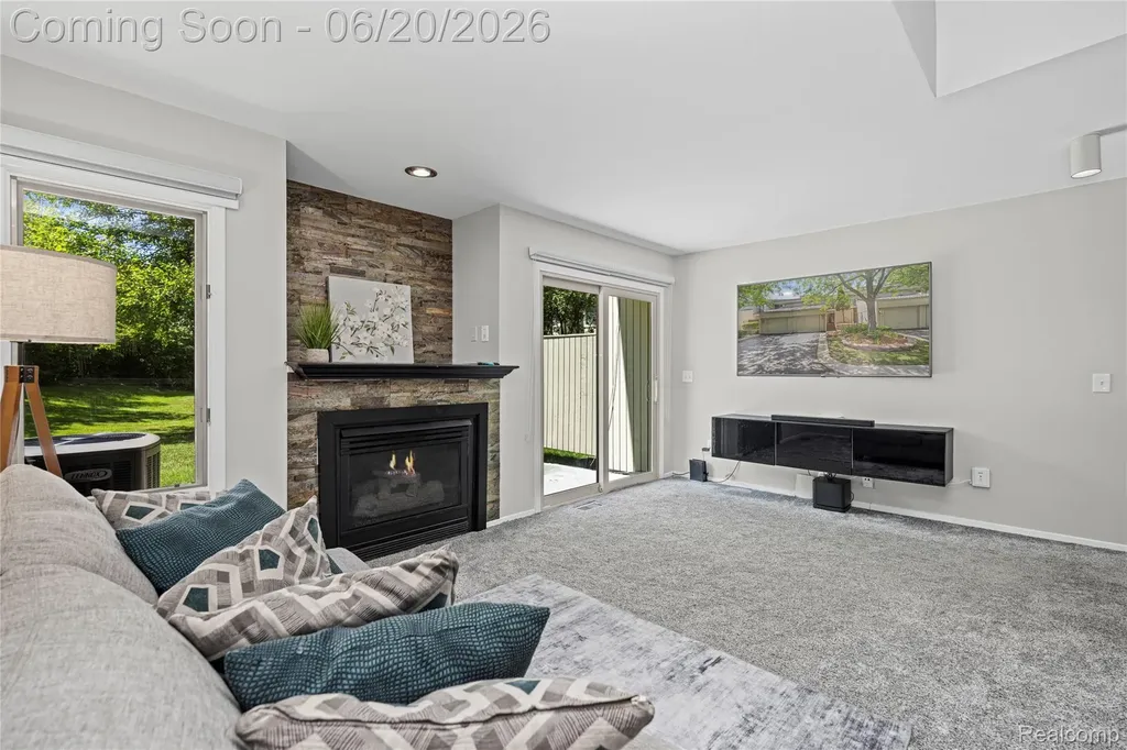 39455 Country Lane Novi City MI 48375