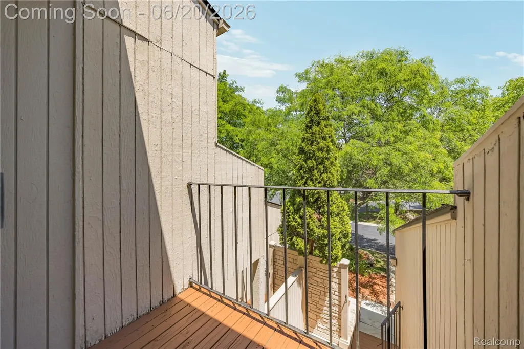 39455 Country Lane Novi City MI 48375