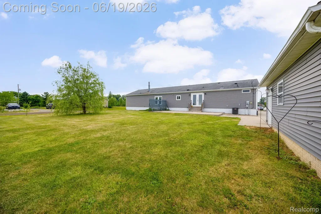 7860 War Road Frenchtown Township MI 48166