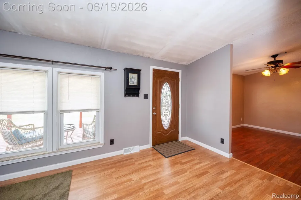 7860 War Road Frenchtown Township MI 48166