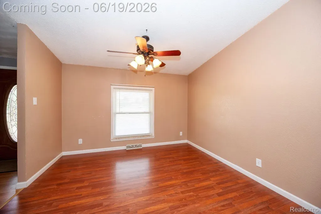 7860 War Road Frenchtown Township MI 48166