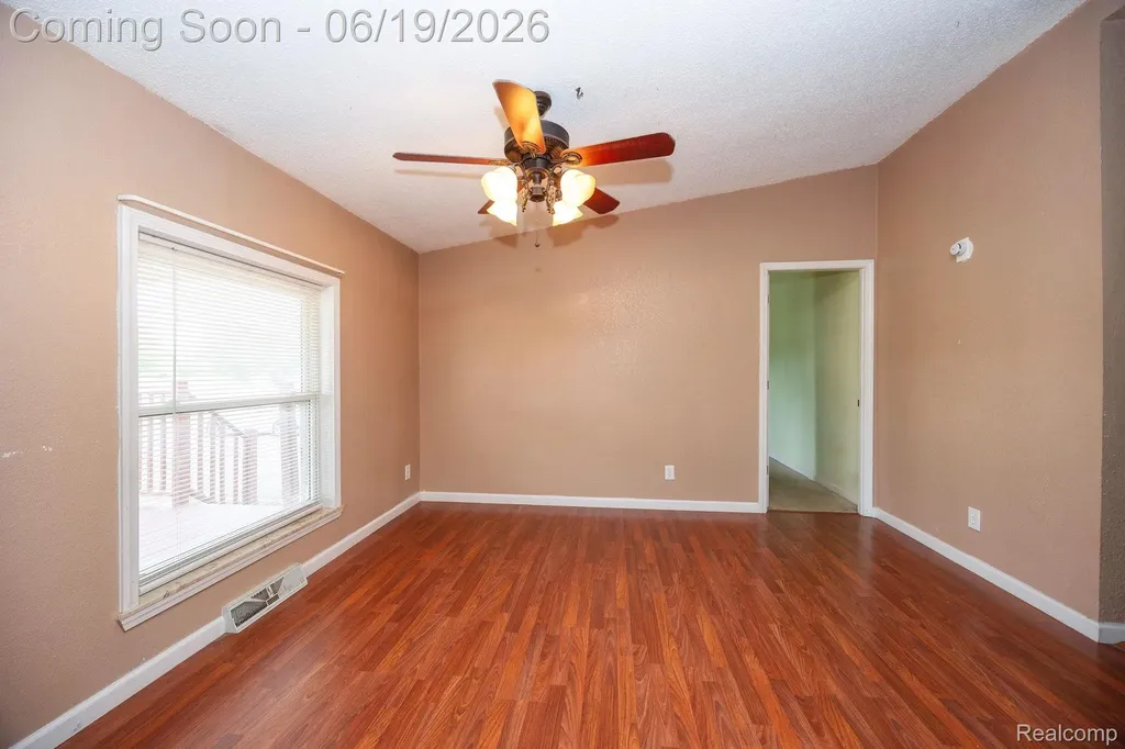 7860 War Road Frenchtown Township MI 48166