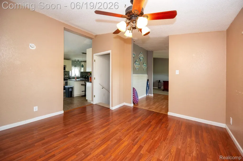 7860 War Road Frenchtown Township MI 48166