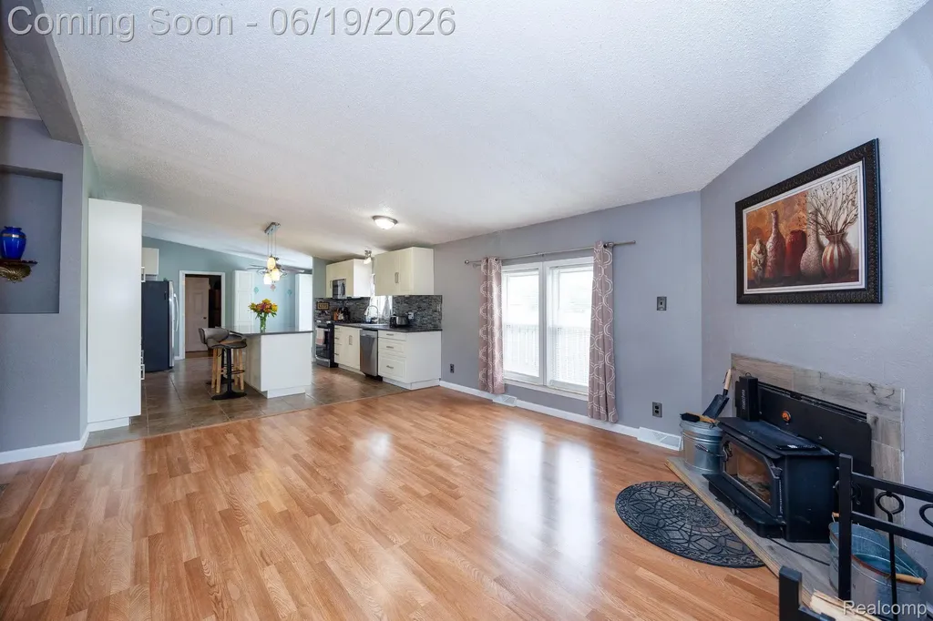 7860 War Road Frenchtown Township MI 48166