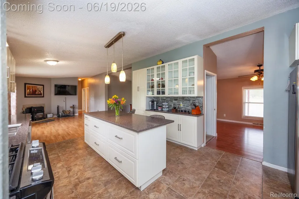 7860 War Road Frenchtown Township MI 48166