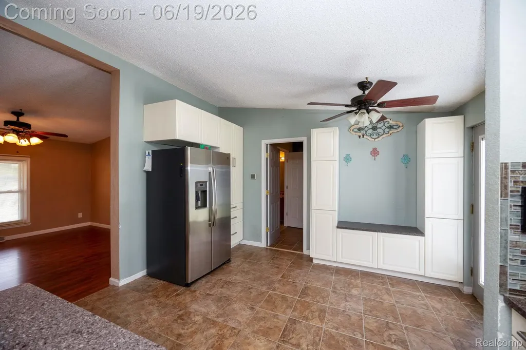 7860 War Road Frenchtown Township MI 48166