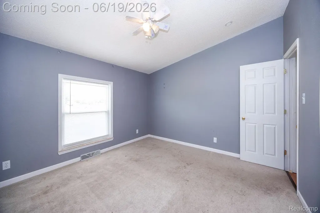 7860 War Road Frenchtown Township MI 48166