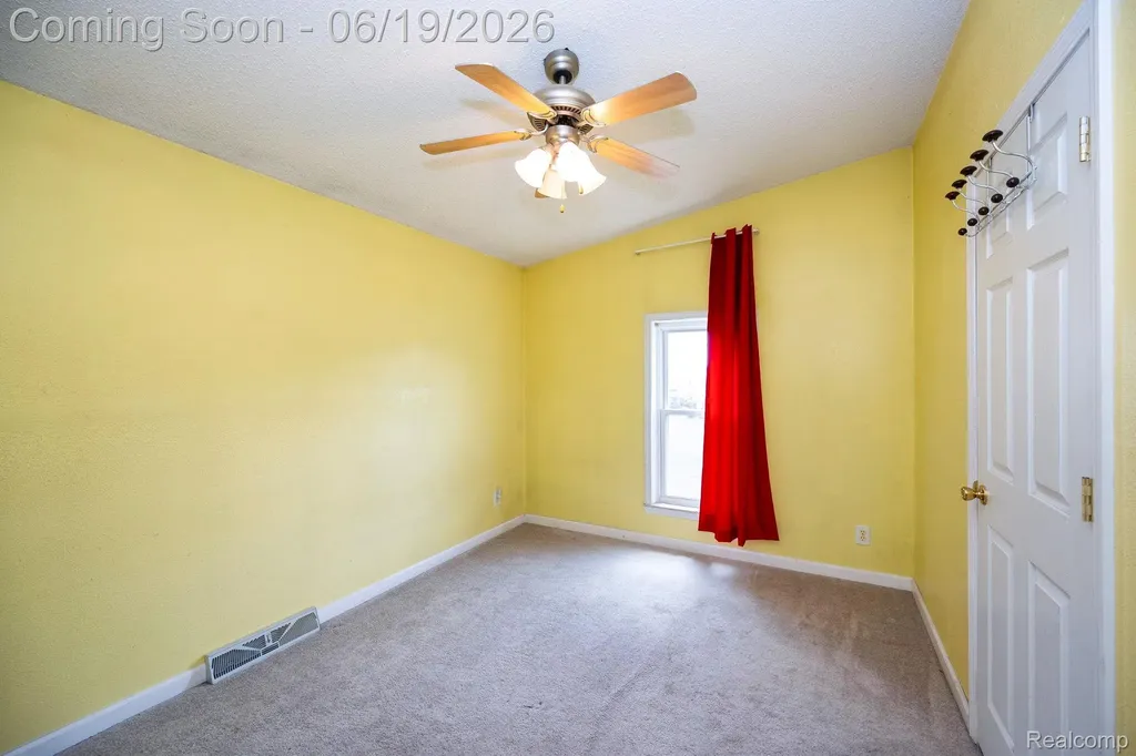 7860 War Road Frenchtown Township MI 48166