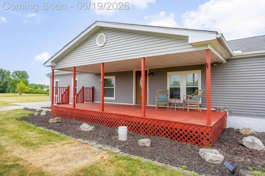 7860 War Road Frenchtown Township MI 48166