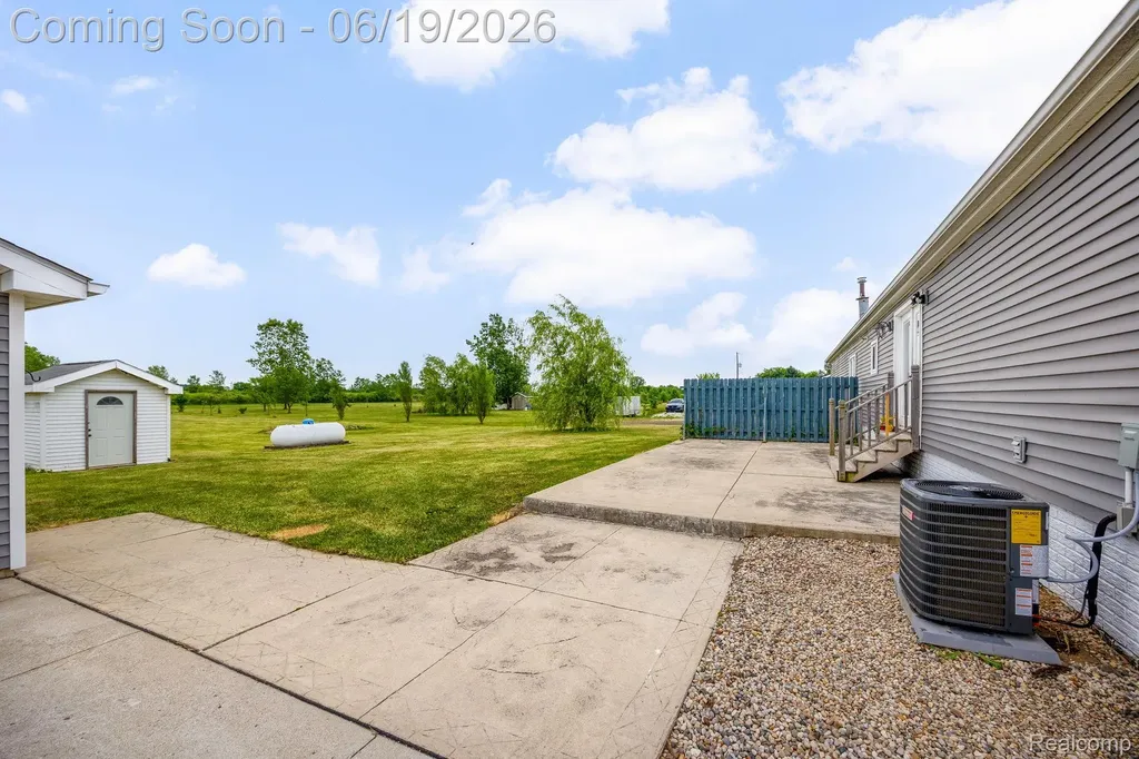 7860 War Road Frenchtown Township MI 48166