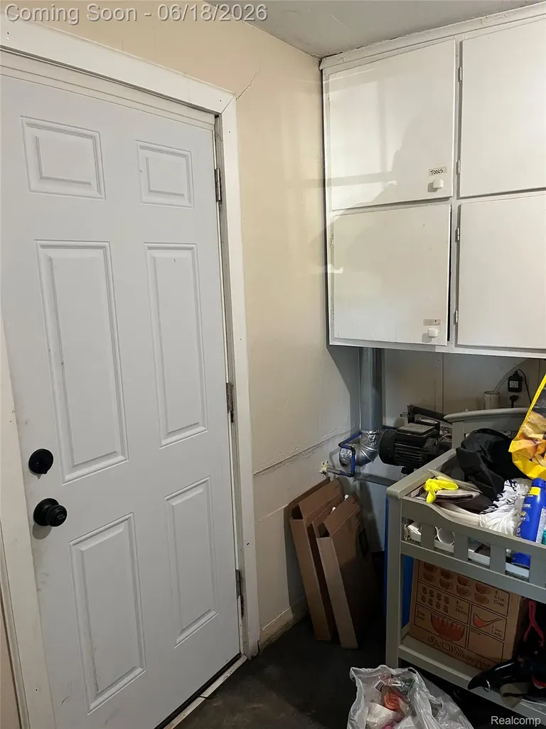 7057 Lapeer Road Davison Township MI 48423