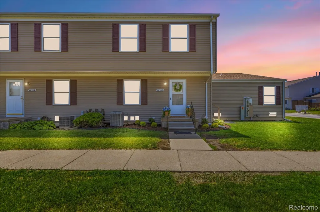28245 Raleigh Crescent Drive Chesterfield Township MI 48051