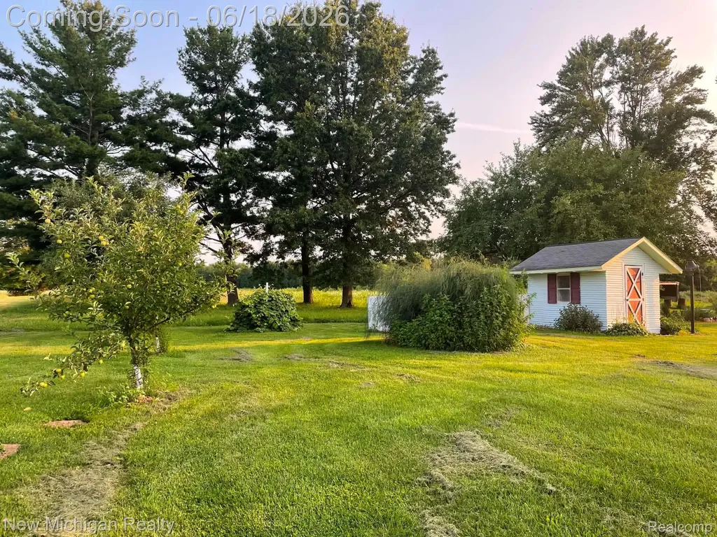 7415 W Farrand Road Montrose Charter Township MI 48420