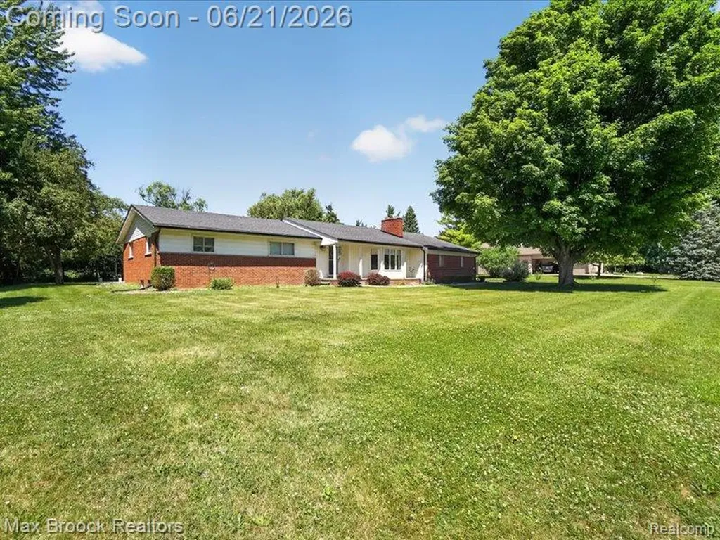 26159 Meadowview Drive Farmington Hills City MI 48331