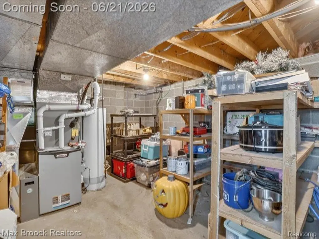 26159 Meadowview Drive Farmington Hills City MI 48331
