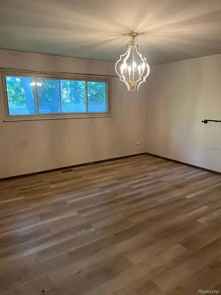 39910 Donahue Drive Clinton Charter Township MI 48038