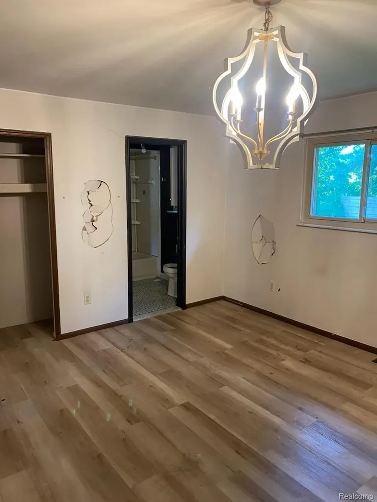 39910 Donahue Drive Clinton Charter Township MI 48038