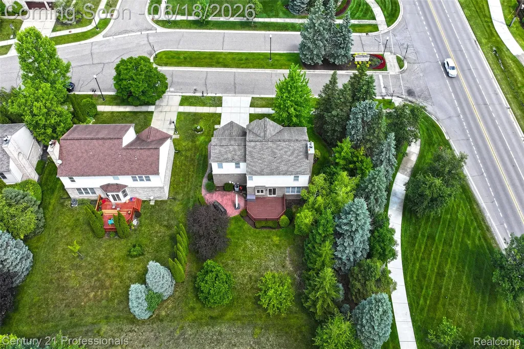 1892 Ring Neck Drive Rochester City MI 48307