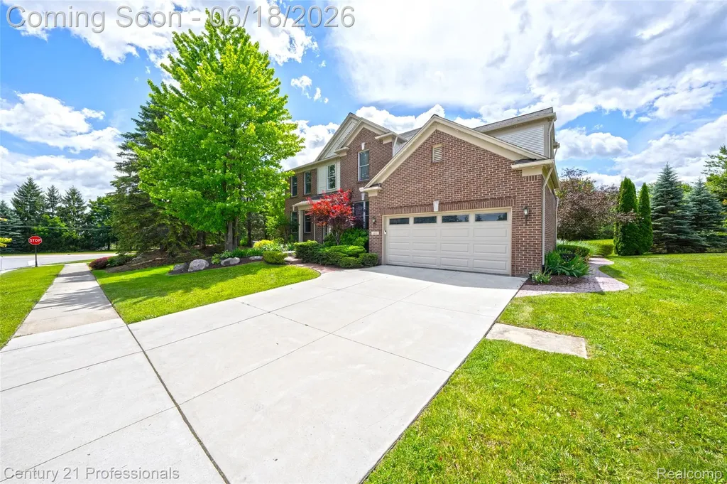 1892 Ring Neck Drive Rochester City MI 48307