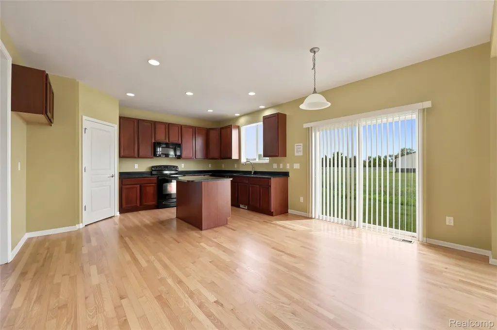 56626 Leeds Lane Macomb Township MI 48042