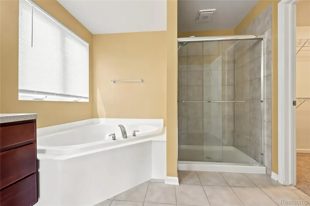 56626 Leeds Lane Macomb Township MI 48042
