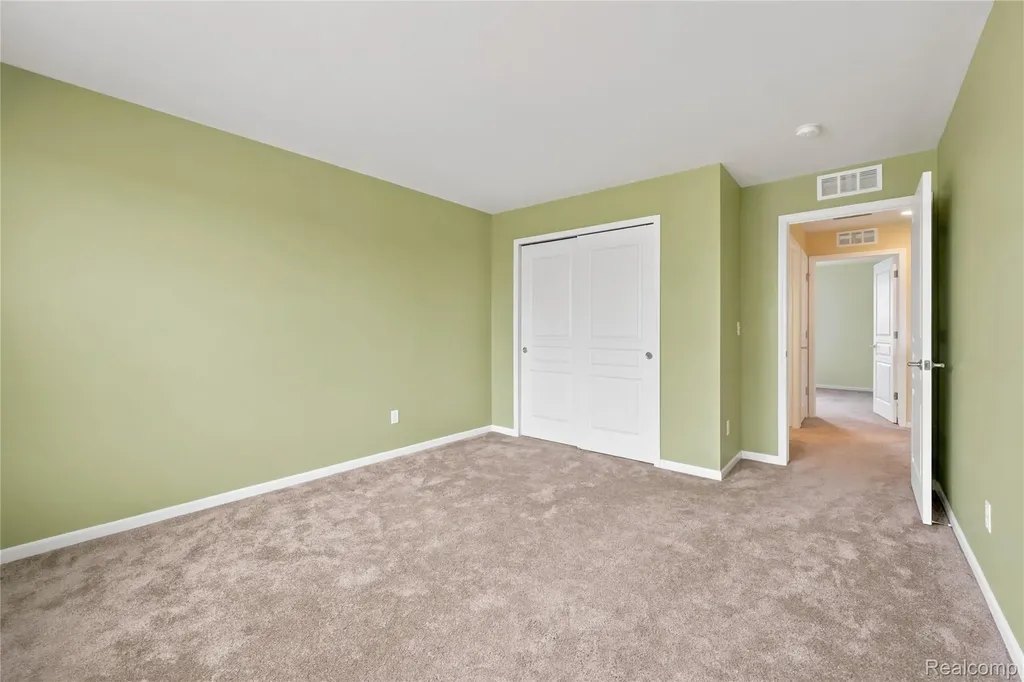 56626 Leeds Lane Macomb Township MI 48042
