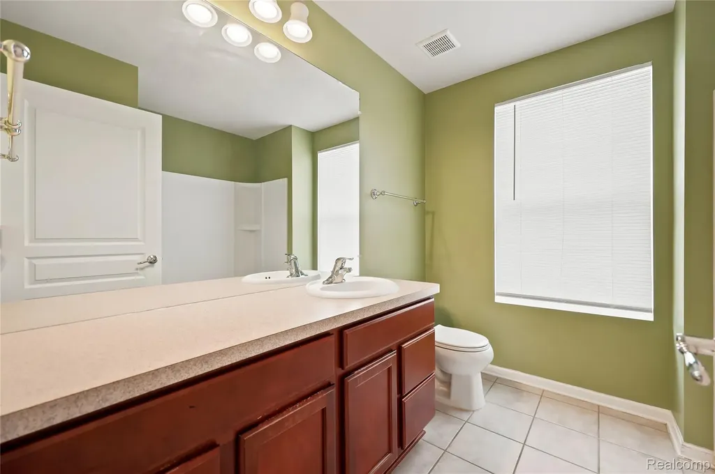 56626 Leeds Lane Macomb Township MI 48042