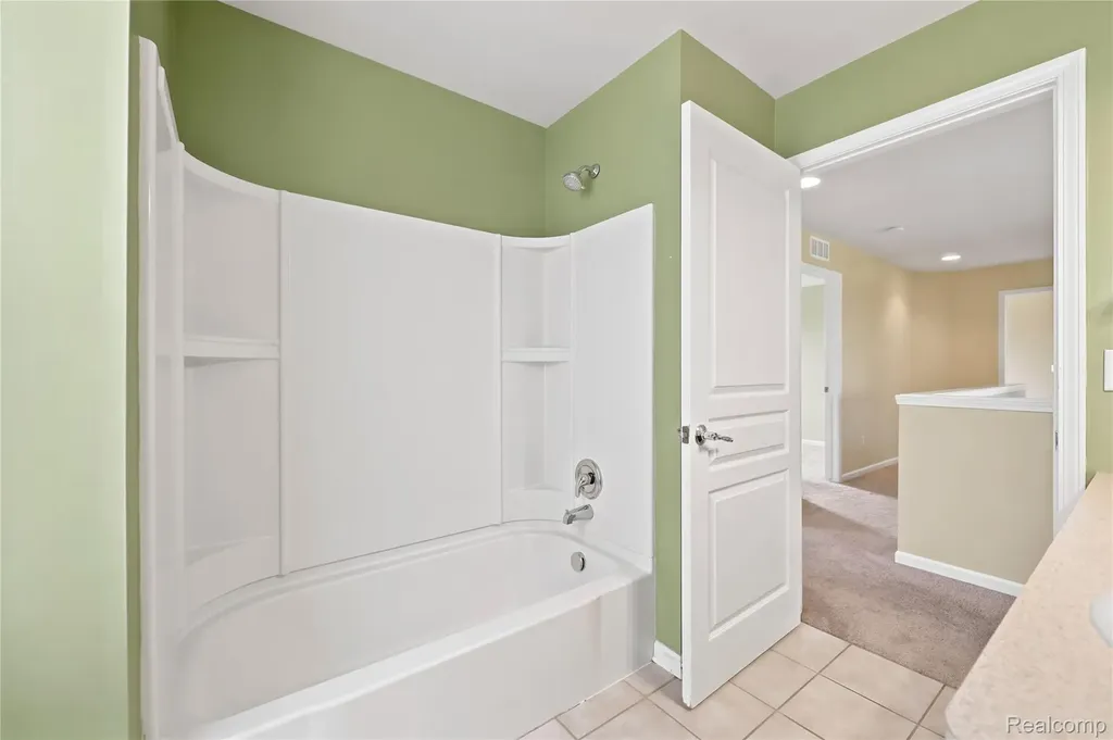 56626 Leeds Lane Macomb Township MI 48042