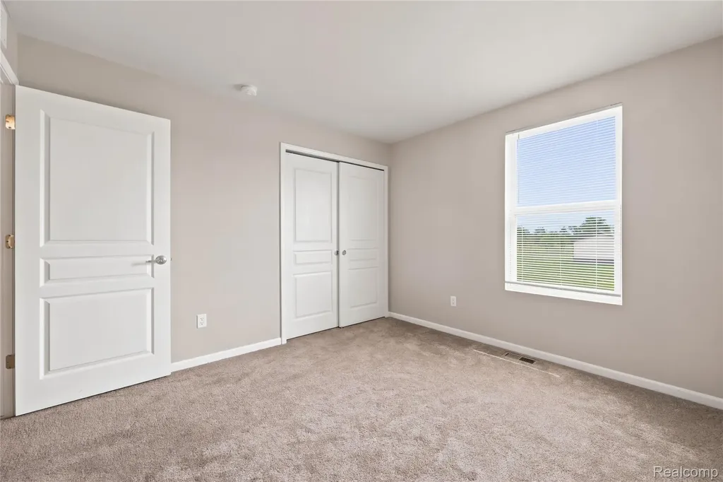56626 Leeds Lane Macomb Township MI 48042