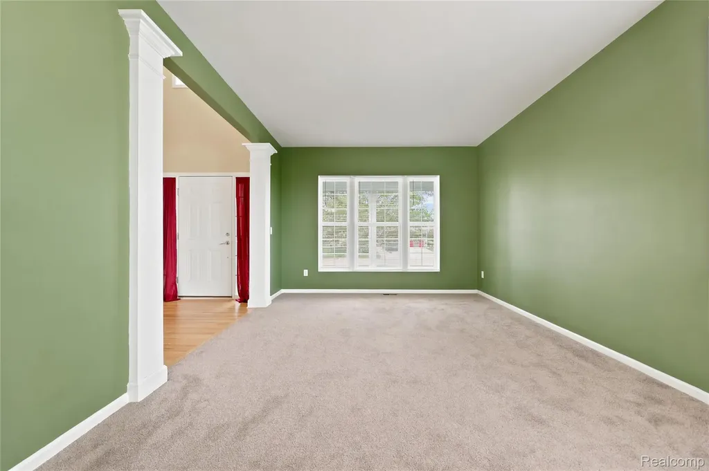 56626 Leeds Lane Macomb Township MI 48042