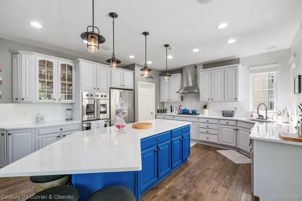 23498 Prescott Lane W Lyon Charter Township MI 48178
