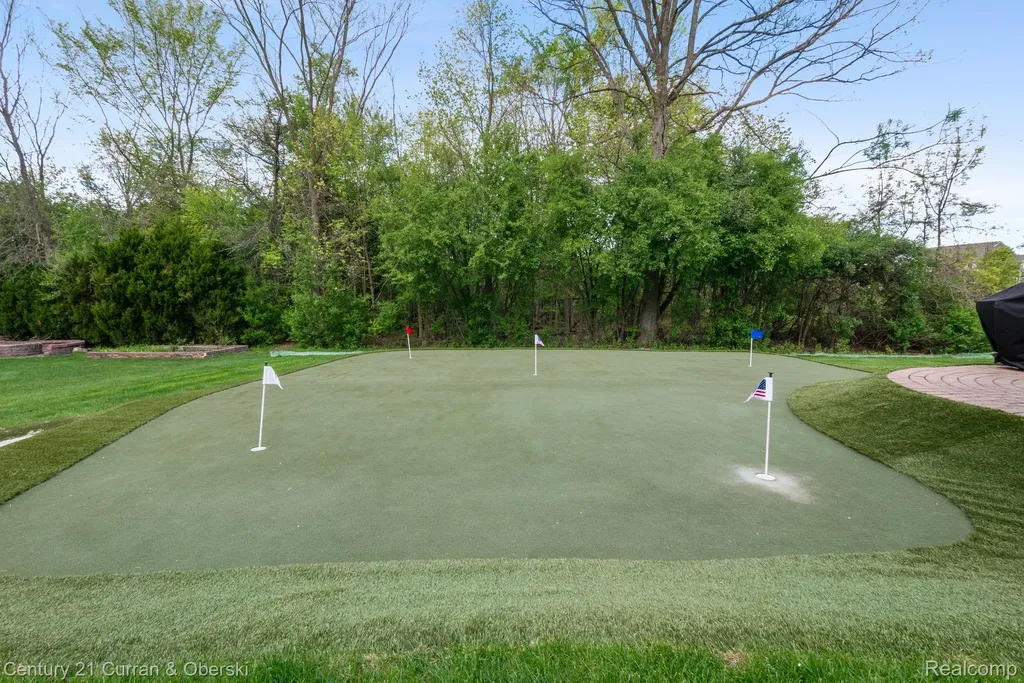 23498 Prescott Lane W Lyon Charter Township MI 48178