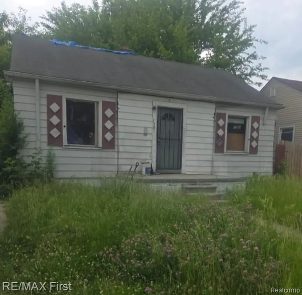 7389 Westwood Street Detroit City MI 48228