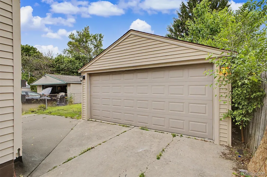 24800 Cherry Street Dearborn City MI 48124