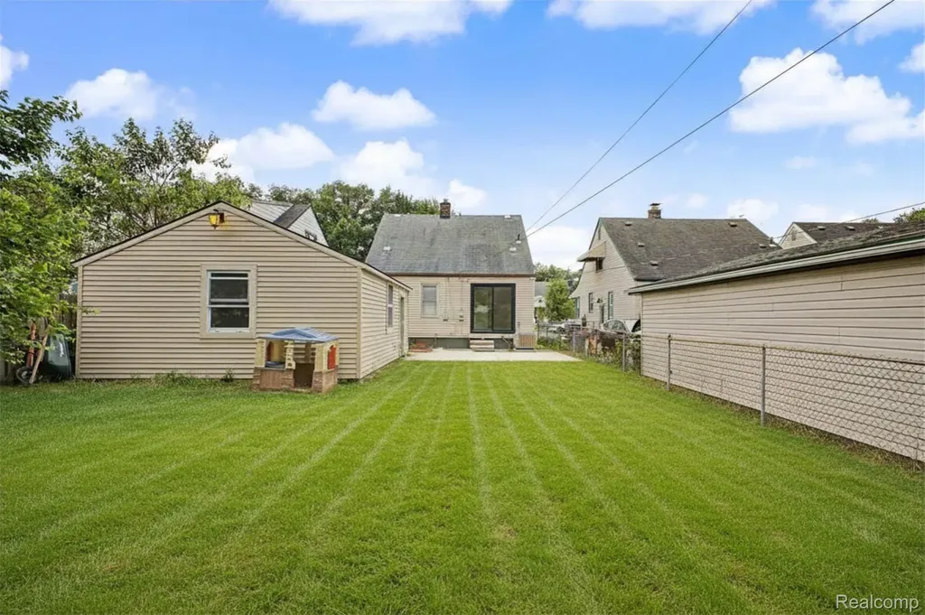 24800 Cherry Street Dearborn City MI 48124
