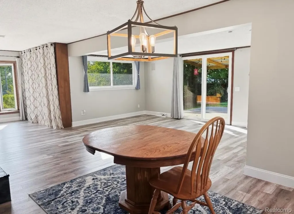 3835 N Graham Road Thomas Township MI 48623