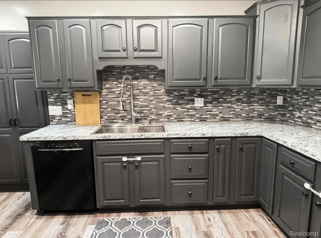 3835 N Graham Road Thomas Township MI 48623