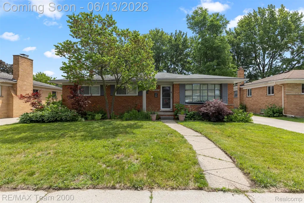 14370 Alexander Street Livonia City MI 48154