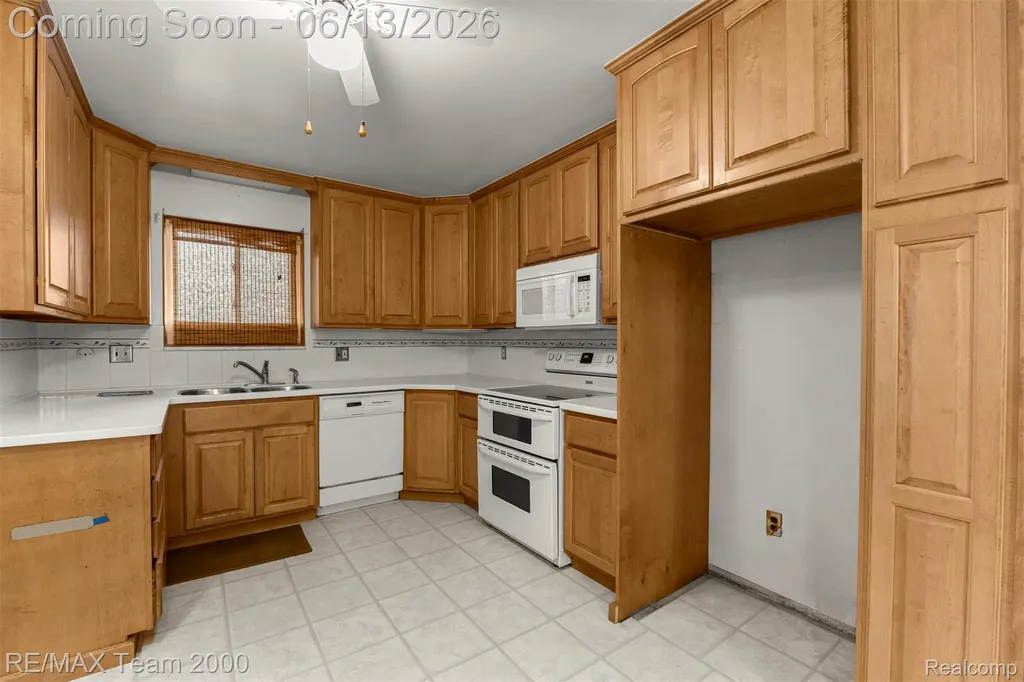 14370 Alexander Street Livonia City MI 48154
