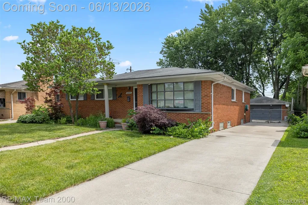 14370 Alexander Street Livonia City MI 48154